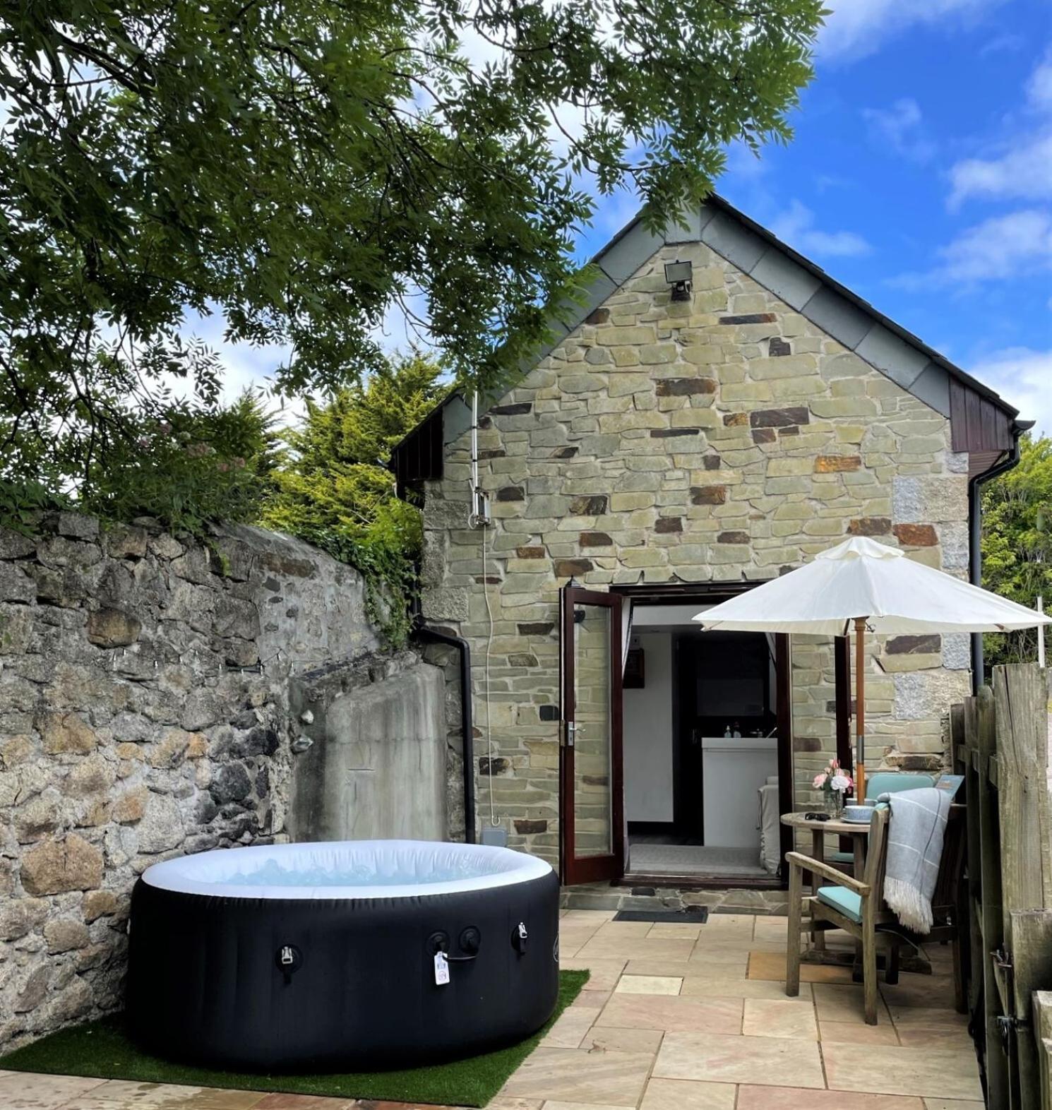 The Stables - Detached Cottage With Private Garden & Hot Tub St Austell Zewnętrze zdjęcie